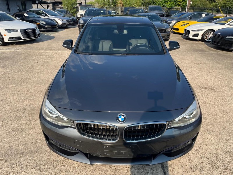 BMW 335i Gran Turismo xDrive Vehicle Full-screen Gallery Image 03