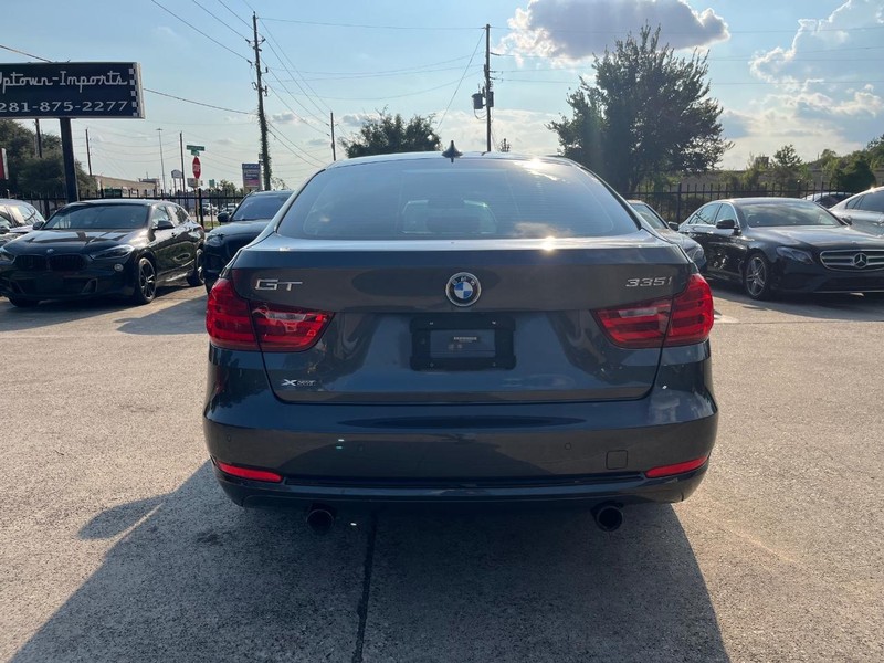 BMW 335i Gran Turismo xDrive Vehicle Full-screen Gallery Image 07