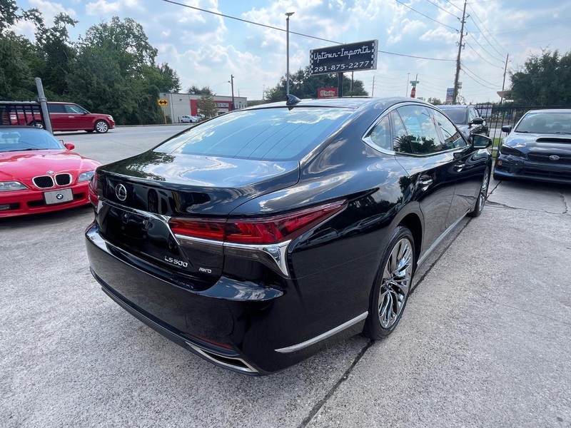 Lexus LS 500 Vehicle Full-screen Gallery Image 06