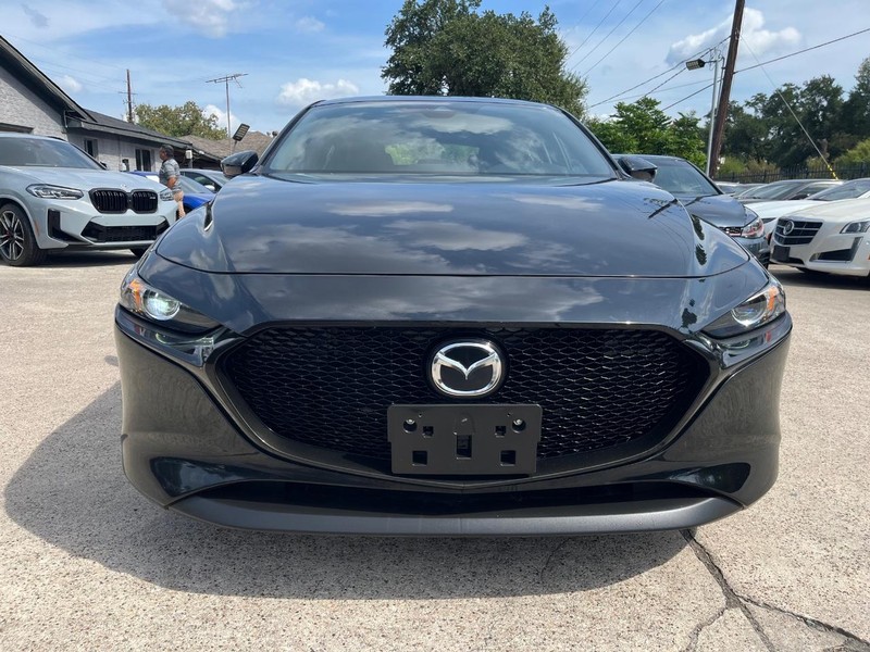 Mazda Mazda3 Hatchback Vehicle Full-screen Gallery Image 02