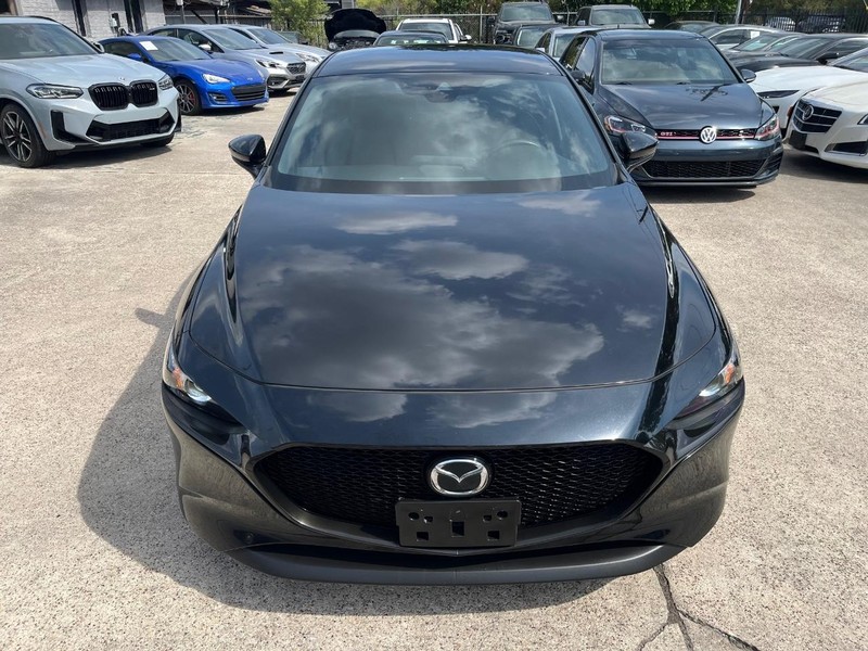 Mazda Mazda3 Hatchback Vehicle Full-screen Gallery Image 03