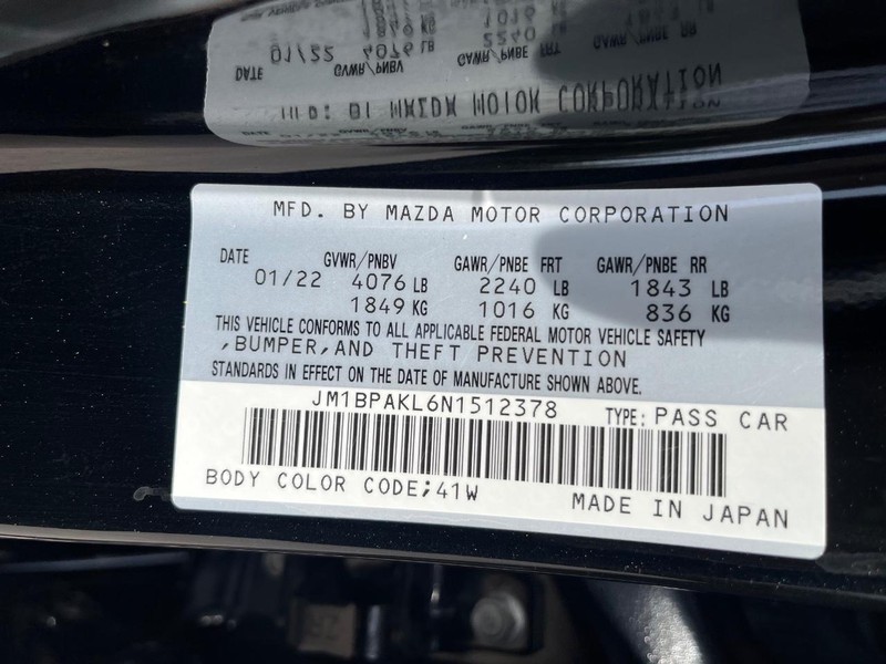 Mazda Mazda3 Hatchback Vehicle Full-screen Gallery Image 29