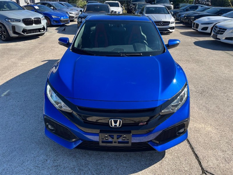 Honda Civic Coupe Vehicle Full-screen Gallery Image 03