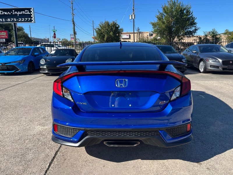 Honda Civic Coupe Vehicle Full-screen Gallery Image 07