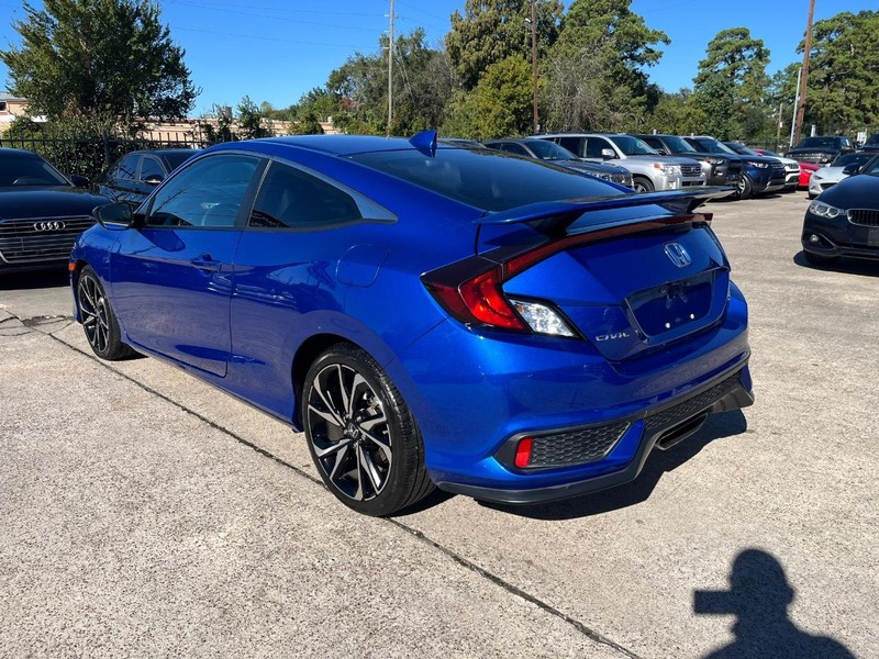 Honda Civic Coupe Vehicle Full-screen Gallery Image 08