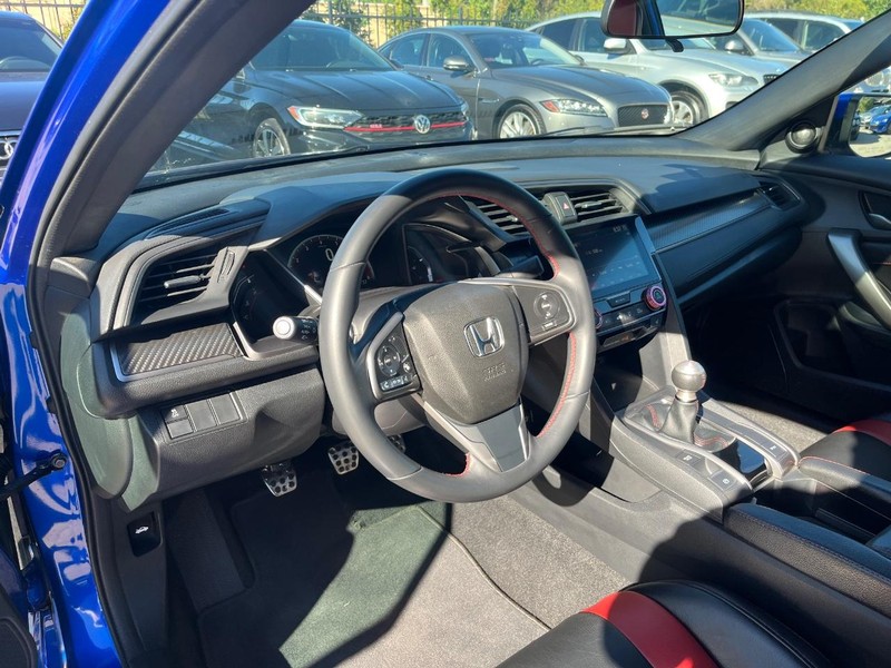 Honda Civic Coupe Vehicle Full-screen Gallery Image 10