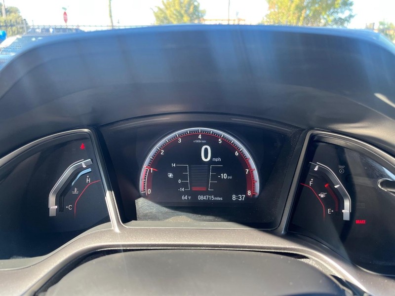 Honda Civic Coupe Vehicle Full-screen Gallery Image 19