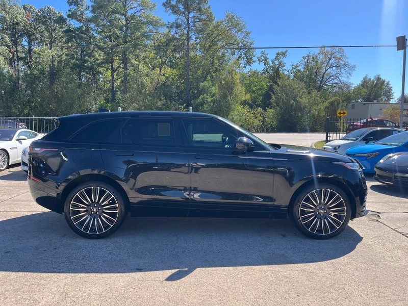 Land Rover Range Rover Velar Vehicle Full-screen Gallery Image 05