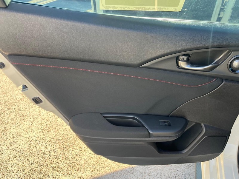 Honda Civic Type R Vehicle Full-screen Gallery Image 19