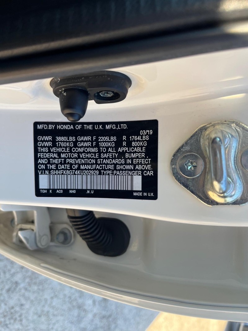 Honda Civic Type R Vehicle Full-screen Gallery Image 28