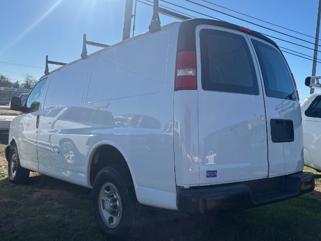 2018 Chevrolet Express Cargo Work Van's photo