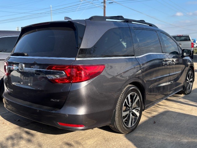 2018 Honda Odyssey Elite's photo