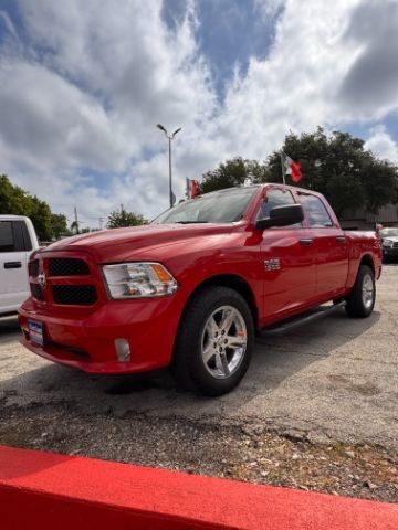 2018 RAM 1500 Express Crew Cab 5'7's photo