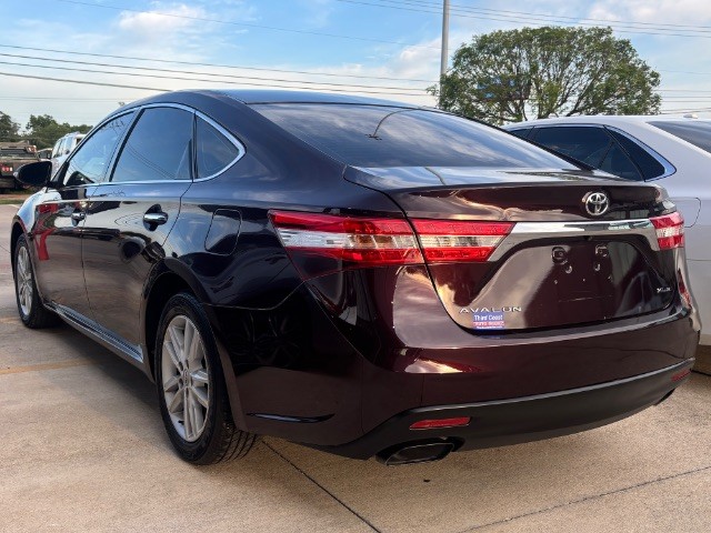 2014 Toyota Avalon XLE's photo