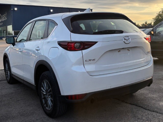 2017 Mazda CX-5 Sport auto's photo