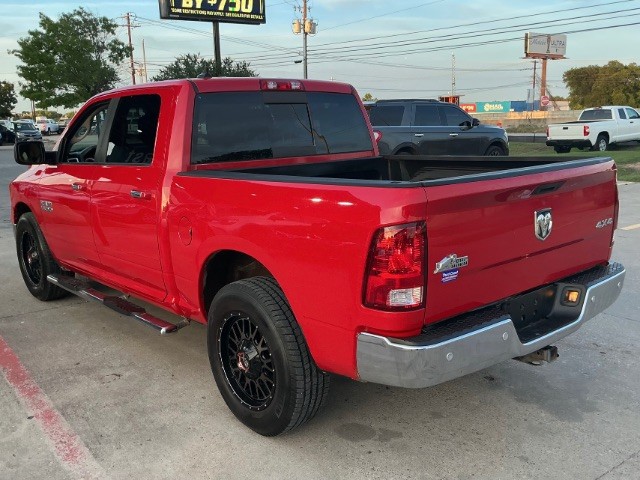 2016 RAM 1500 Big Horn 4x4 Crew Cab 5'7's photo