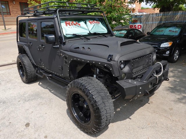 2015 Jeep Wrangler Unlimited Sahara's photo