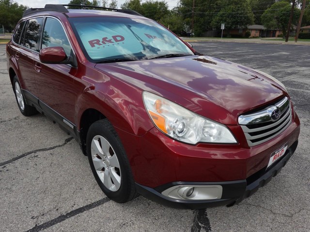 2012 Subaru Outback Premium's photo