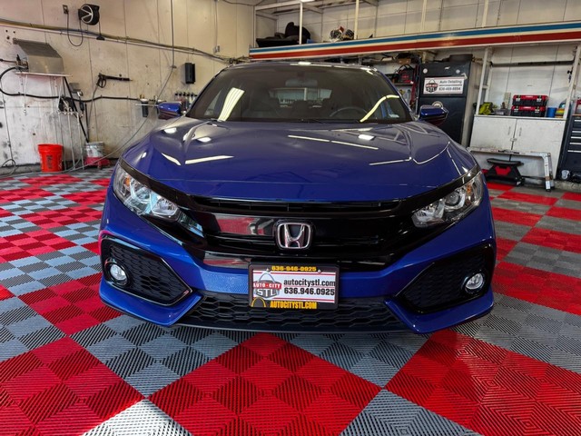 2017 Honda Civic Hatchback EX's photo