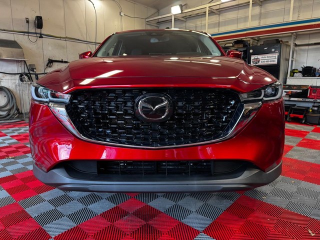 2023 Mazda CX-5 S Premium package