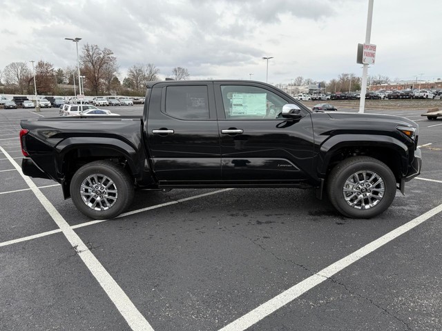 2024 Toyota Tacoma Limited's photo