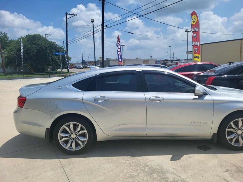 Chevrolet Impala Vehicle Full-screen Gallery Image 5