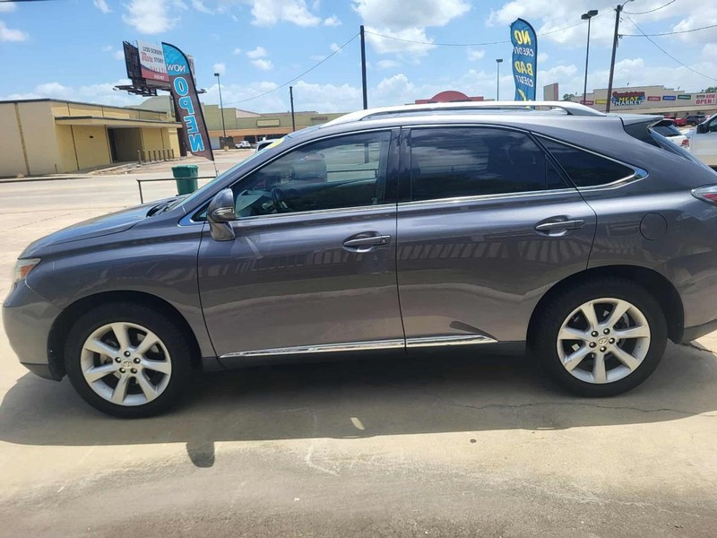 Lexus RX 350 Vehicle Full-screen Gallery Image 3