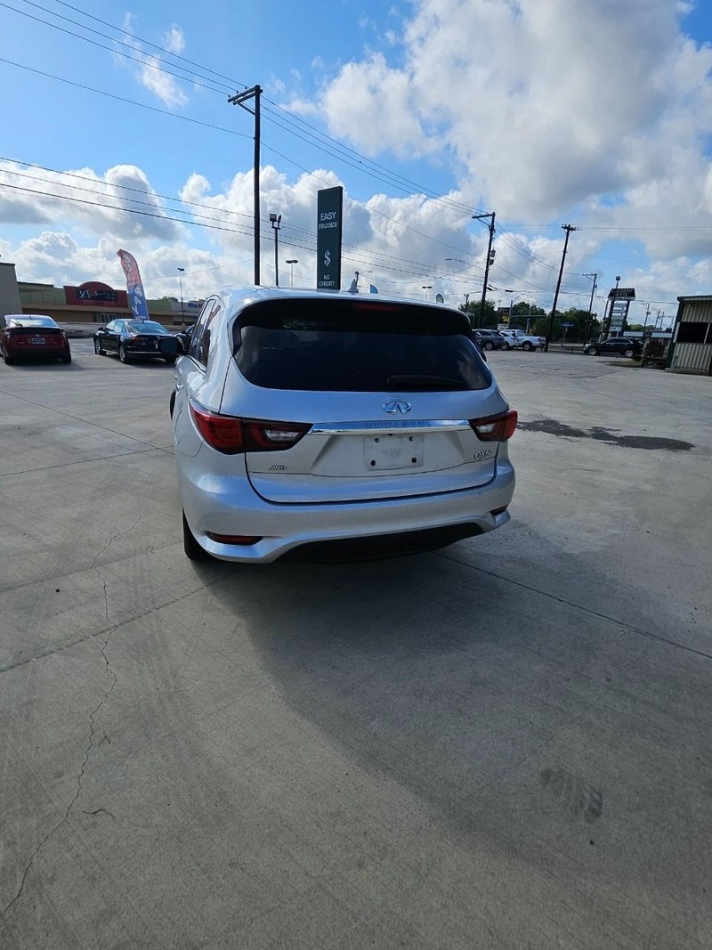 INFINITI QX60 Vehicle Full-screen Gallery Image 2