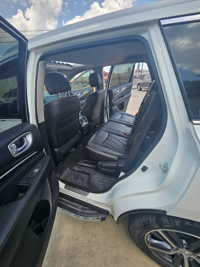 INFINITI QX60 Vehicle Full-screen Gallery Image 3