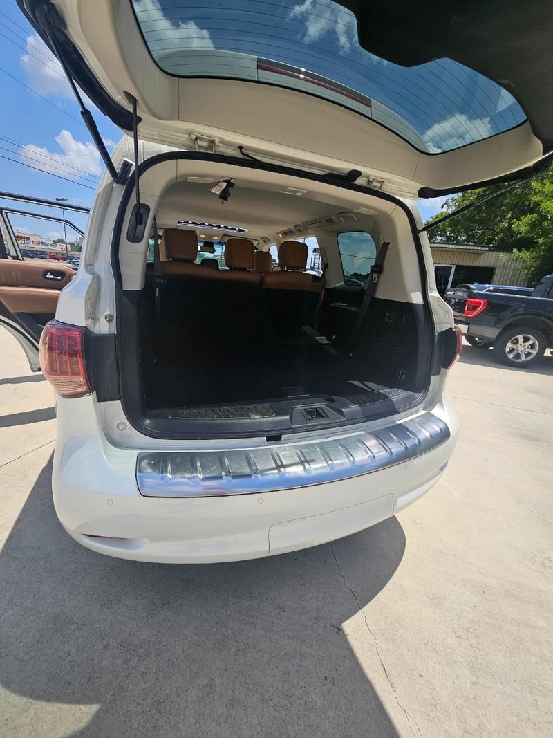 INFINITI QX60 Vehicle Full-screen Gallery Image 4