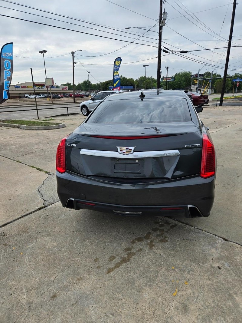 Cadillac CTS Sedan Vehicle Full-screen Gallery Image 4