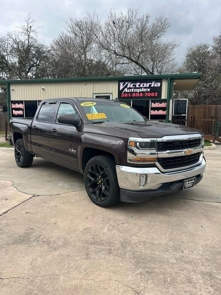 Chevrolet Silverado 1500 2WD LT w/1LT Crew Cab - Victoria TX