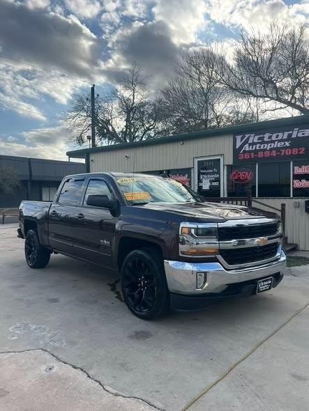Chevrolet Silverado 1500 2WD LT w/1LT Crew Cab - Victoria TX