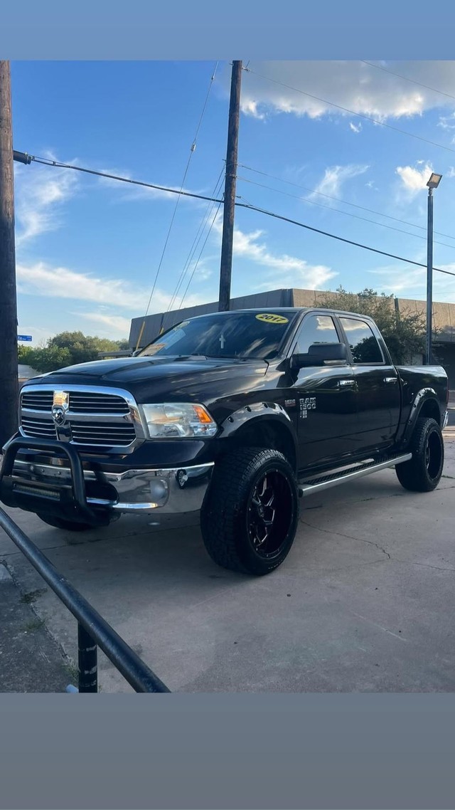 Ram 1500 2WD Lone Star Crew Cab - Victoria TX
