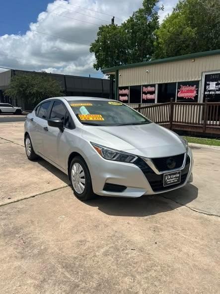 Nissan Versa S - Victoria TX