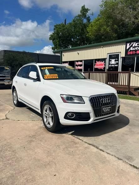 Audi Q5 Premium Plus - Victoria TX
