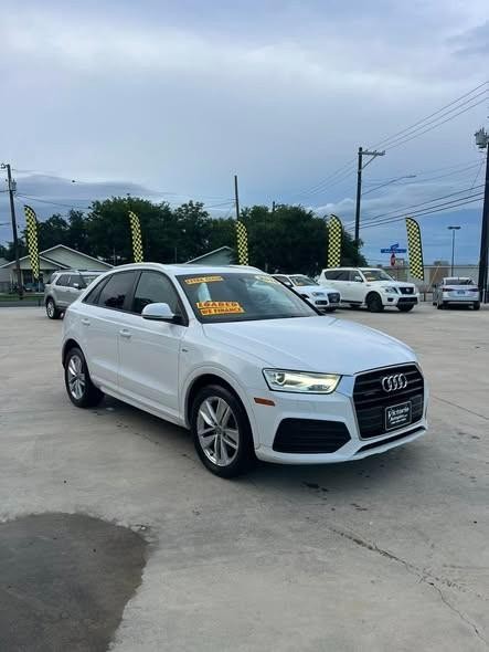 Audi Q3 2.0 TFSI Premium quattro AWD - Victoria TX