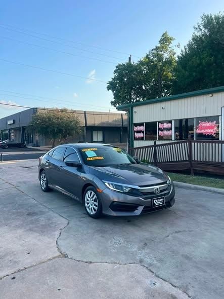 Honda Civic Sedan LX - Victoria TX