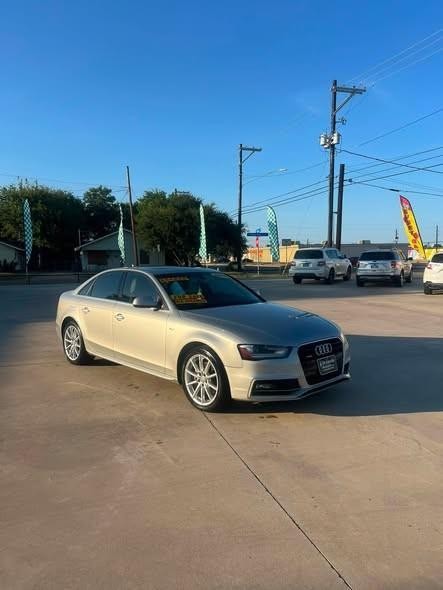 Audi A4 Premium Plus - Victoria TX