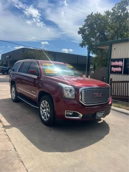 GMC Yukon Denali - Victoria TX