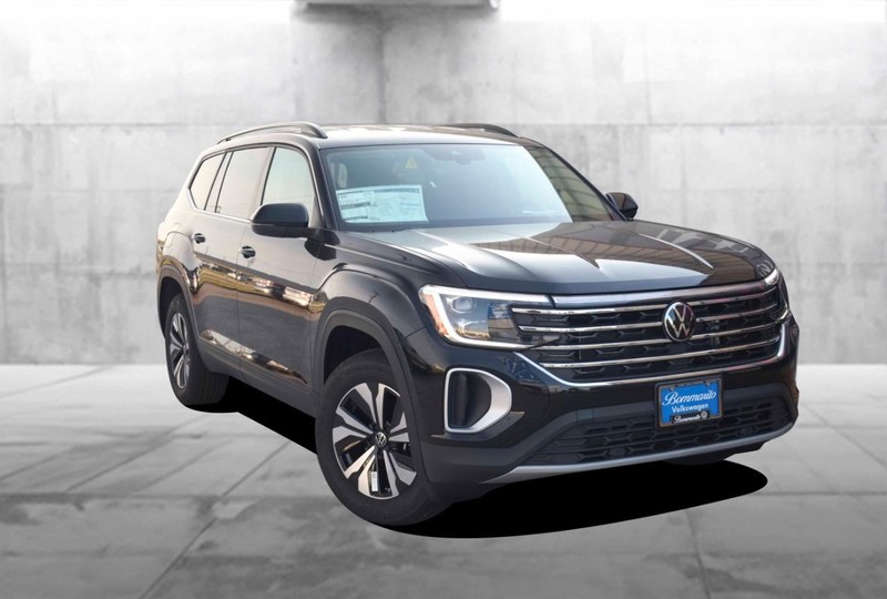 Volkswagen Atlas Vehicle Image 02