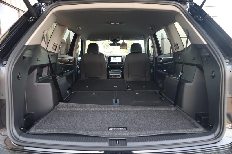 Volkswagen Atlas Vehicle Image 09