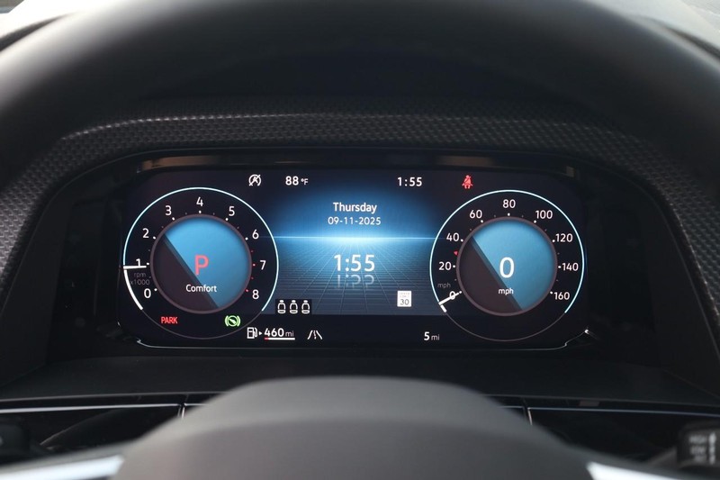 Volkswagen Atlas Cross Sport Vehicle Image 13