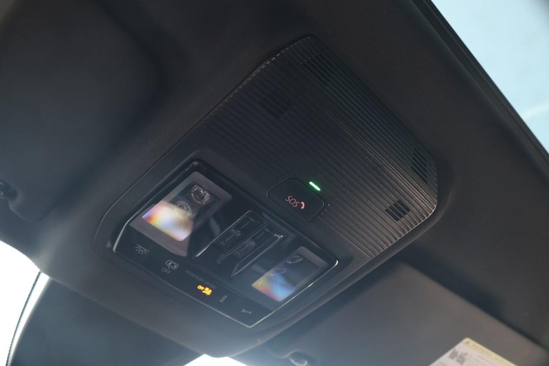 Volkswagen Atlas Cross Sport Vehicle Image 20