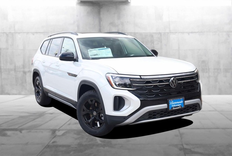 Volkswagen Atlas Vehicle Image 02