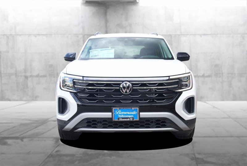 Volkswagen Atlas Vehicle Image 04