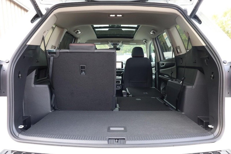 Volkswagen Atlas Vehicle Image 08