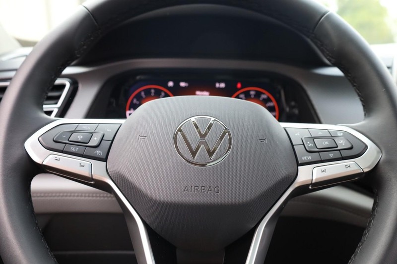 Volkswagen Atlas Vehicle Image 12