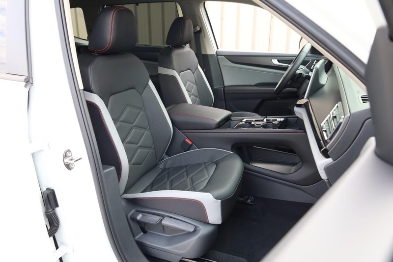 Volkswagen Atlas Vehicle Image 30