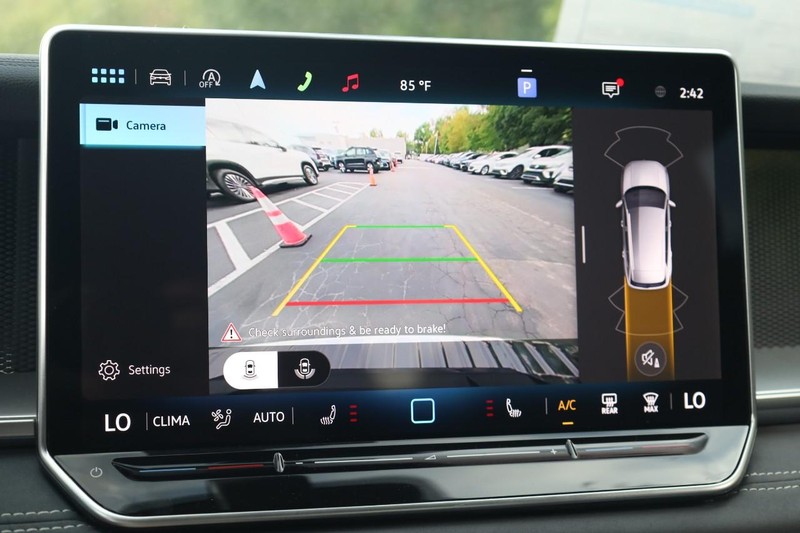 Volkswagen Tiguan Vehicle Image 12